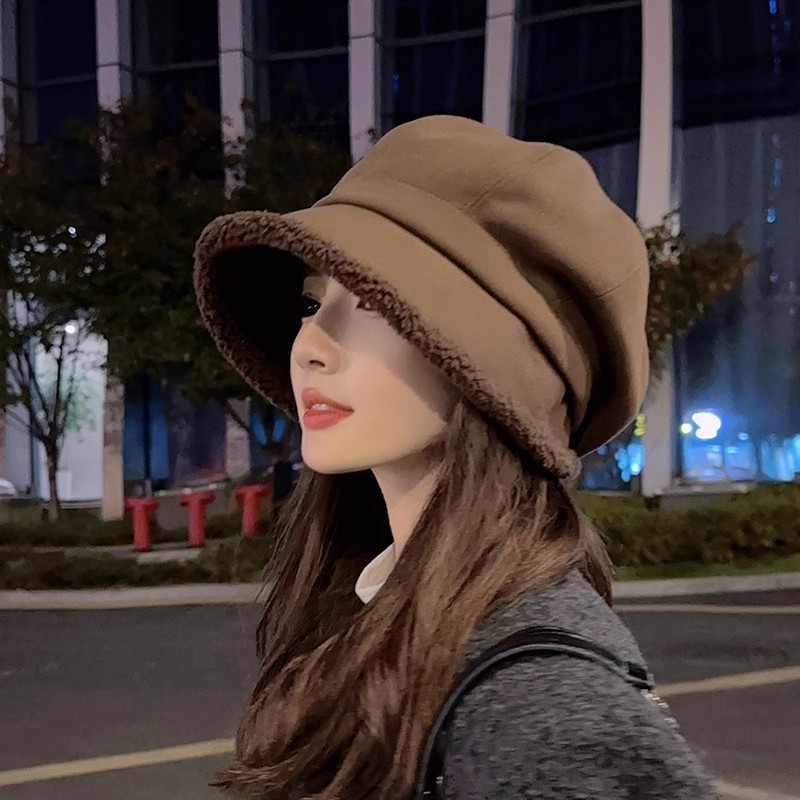 Tippet Line - Multi Colors Ladies Fluffy Trim Beret